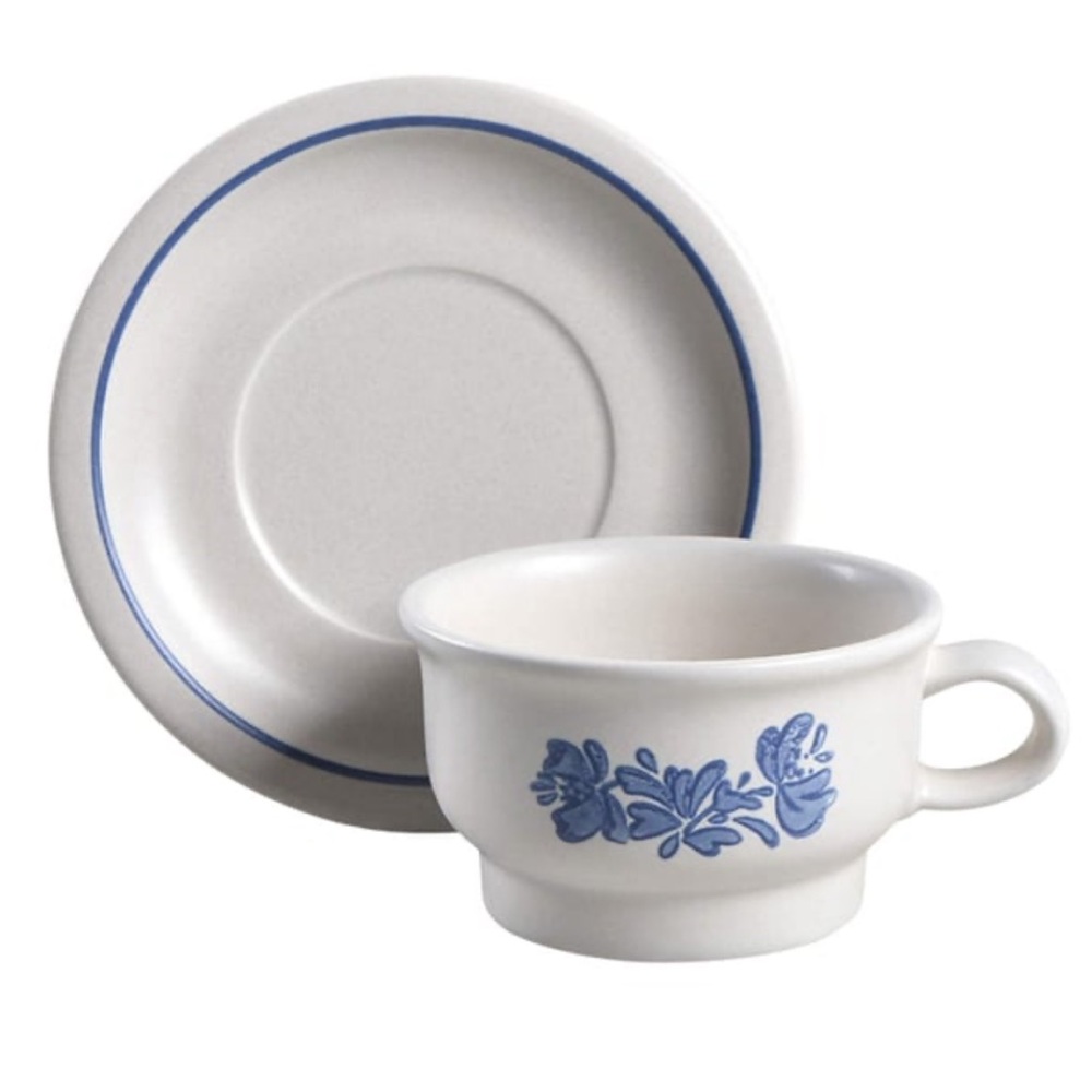 PFALTZGRAFF YORKTOWNE VINTAGE TEA CUPS AND SAUCERS